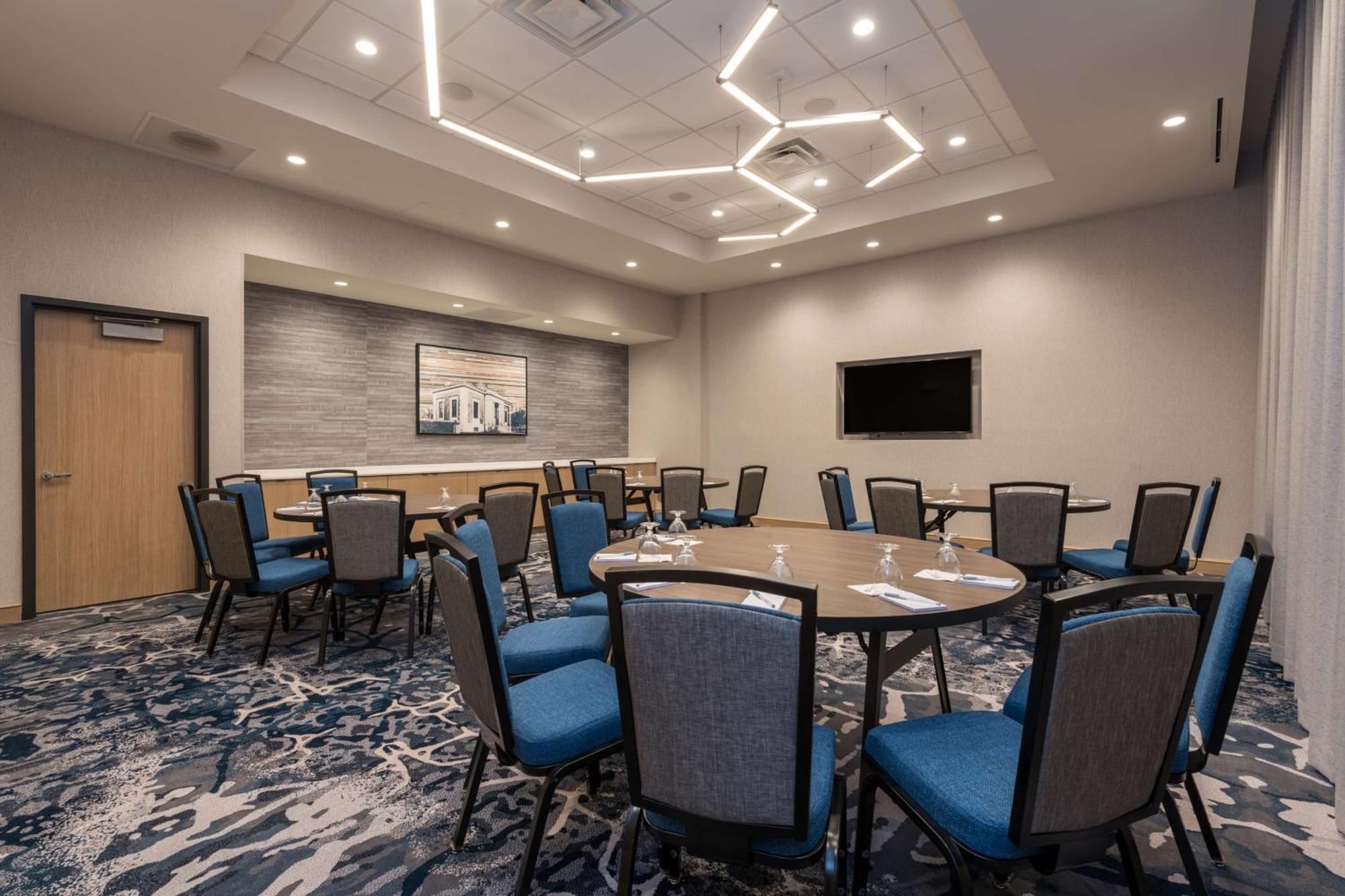Hilton Garden Inn Boston Canton, Ma Экстерьер фото