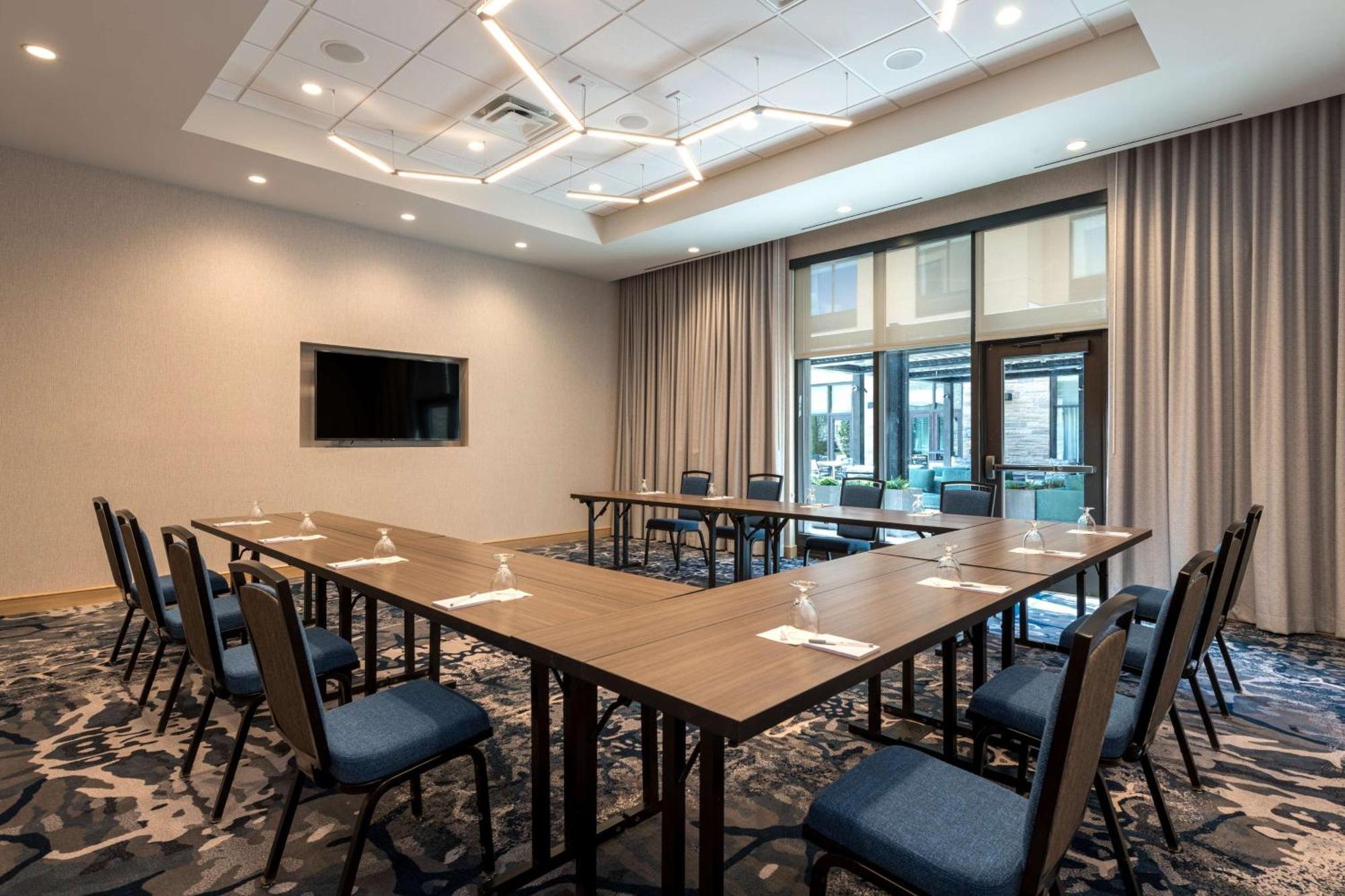 Hilton Garden Inn Boston Canton, Ma Экстерьер фото