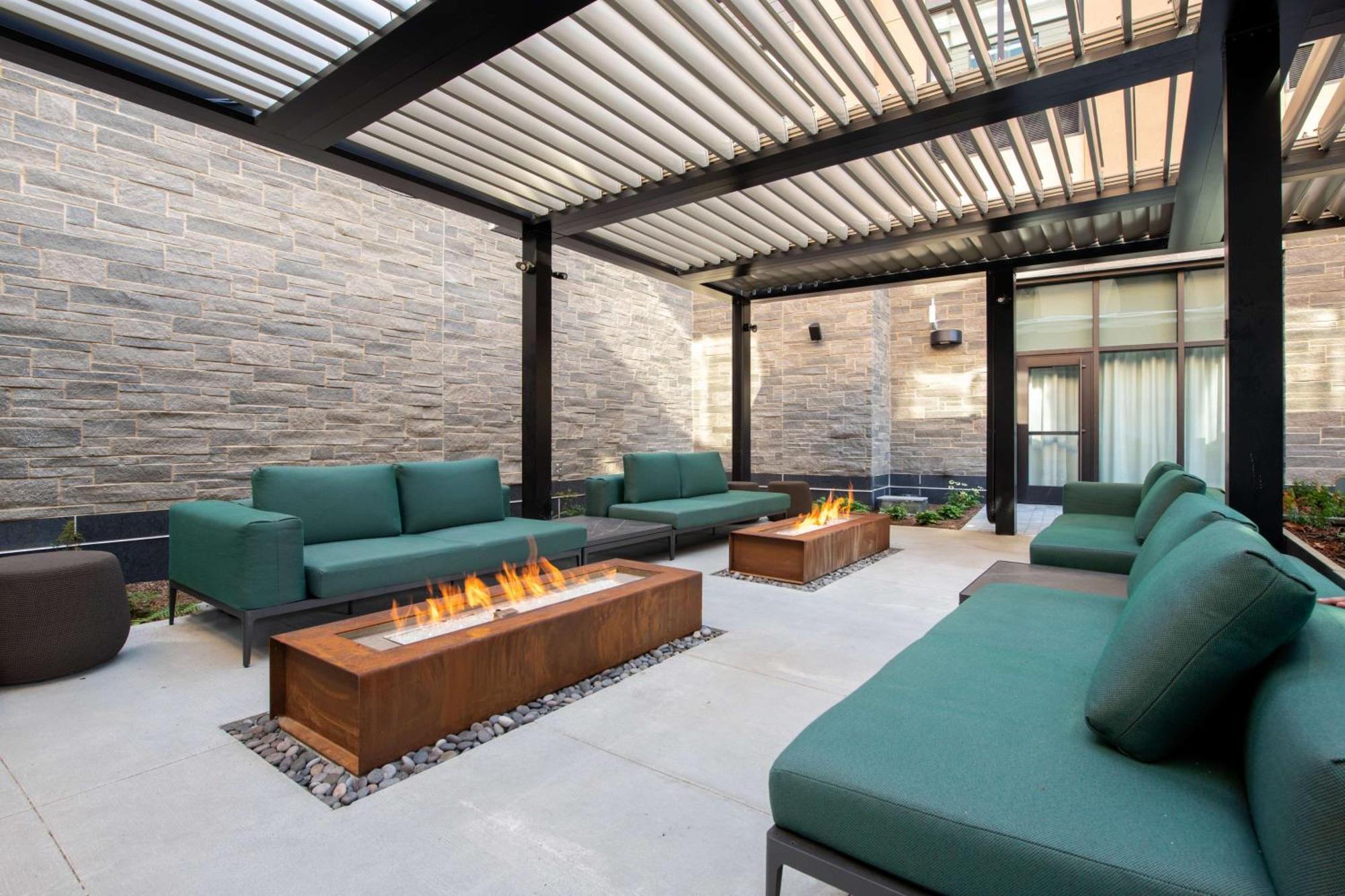 Hilton Garden Inn Boston Canton, Ma Экстерьер фото